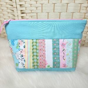 Handmade Quilted Large Makeup Travel Bag Free Standing Lined